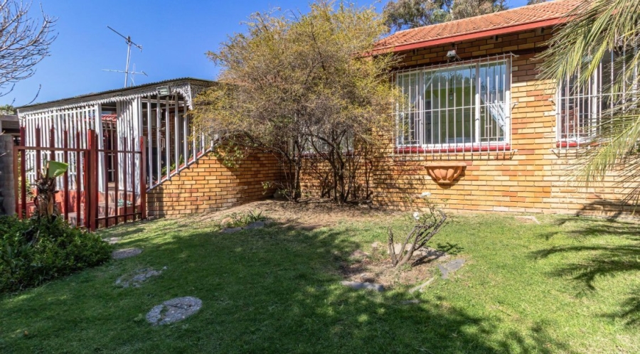 3 Bedroom Property for Sale in Illiondale Gauteng