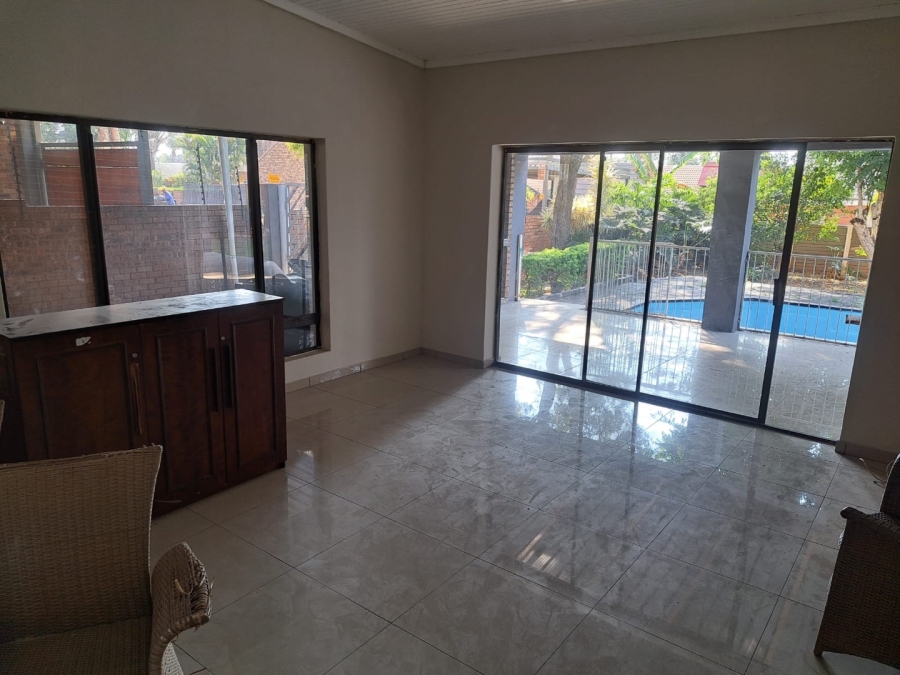 6 Bedroom Property for Sale in Montana Park Gauteng