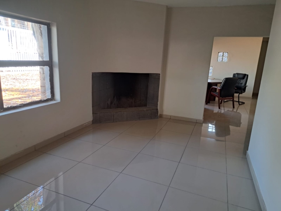 6 Bedroom Property for Sale in Montana Park Gauteng
