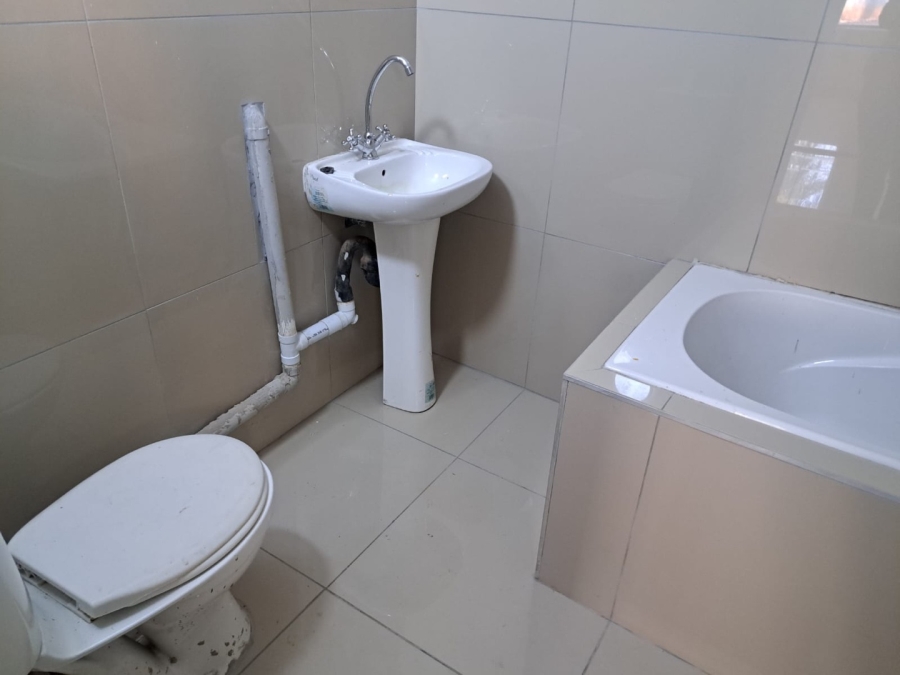 6 Bedroom Property for Sale in Montana Park Gauteng