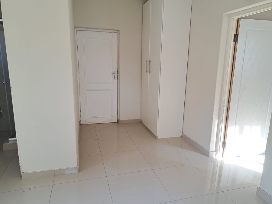 6 Bedroom Property for Sale in Montana Park Gauteng