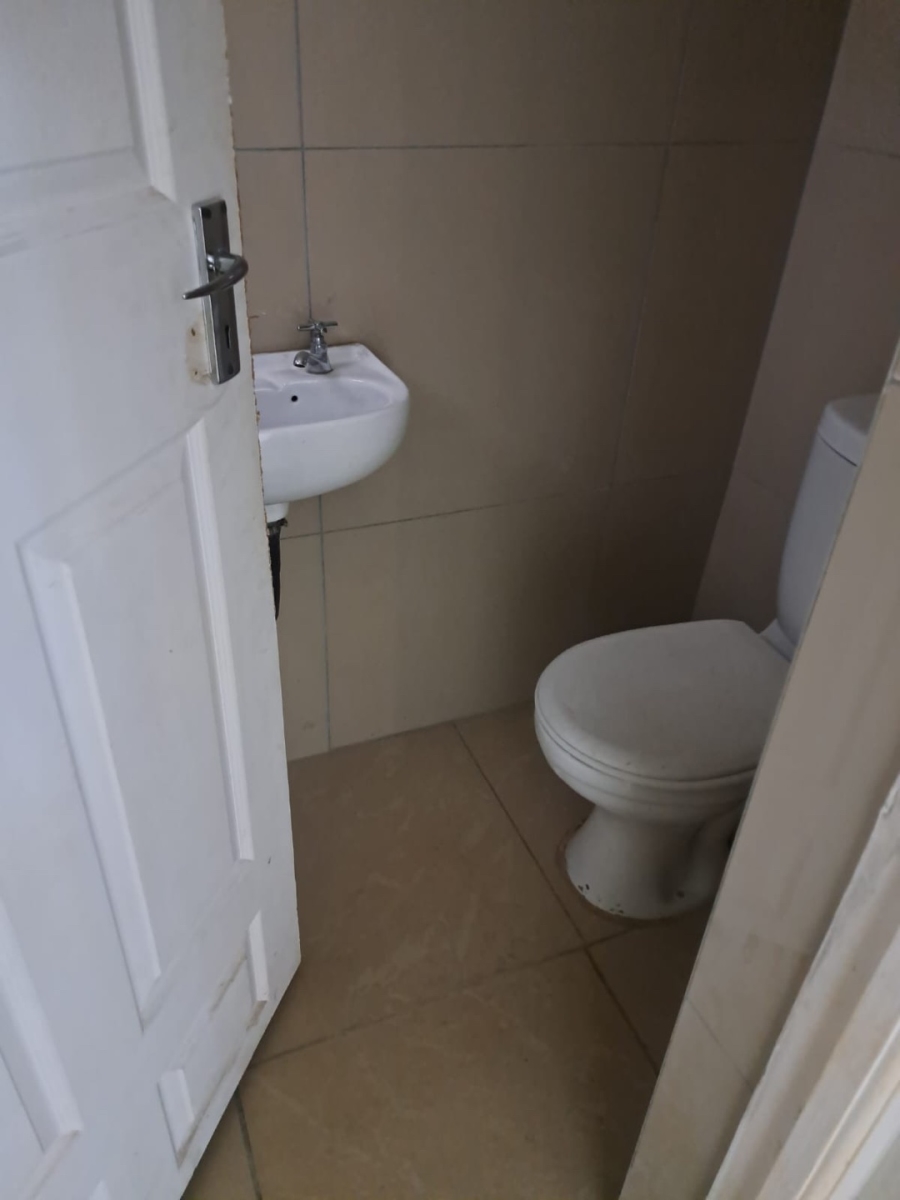 6 Bedroom Property for Sale in Montana Park Gauteng