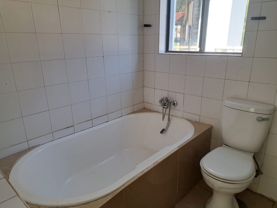 6 Bedroom Property for Sale in Montana Park Gauteng