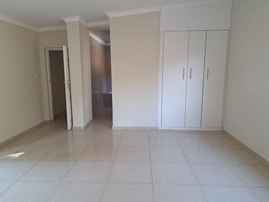 6 Bedroom Property for Sale in Montana Park Gauteng
