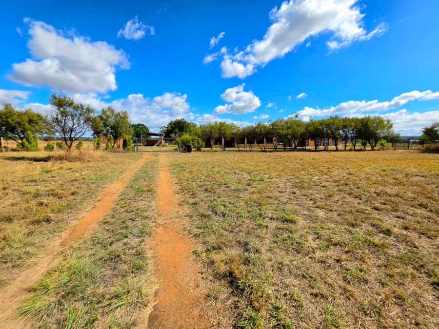 Commercial Property for Sale in Kromdraai Gauteng
