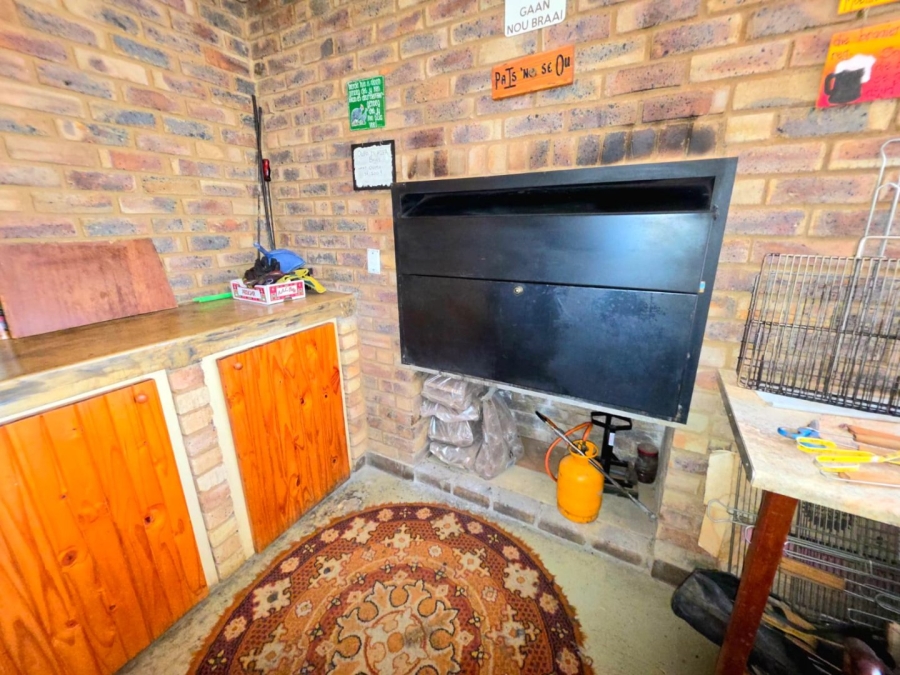 Commercial Property for Sale in Kromdraai Gauteng