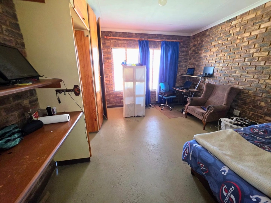 Commercial Property for Sale in Kromdraai Gauteng