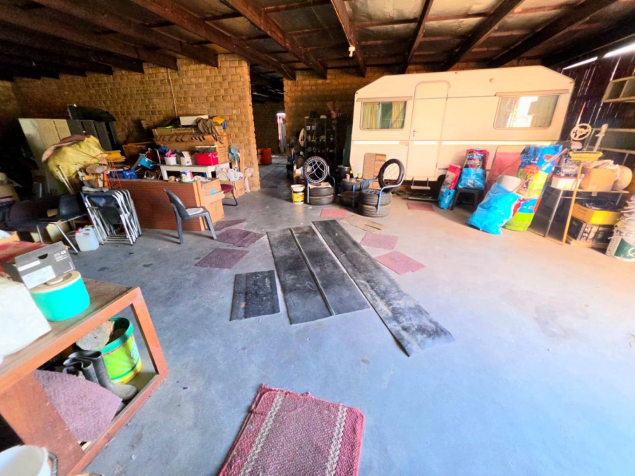 Commercial Property for Sale in Kromdraai Gauteng