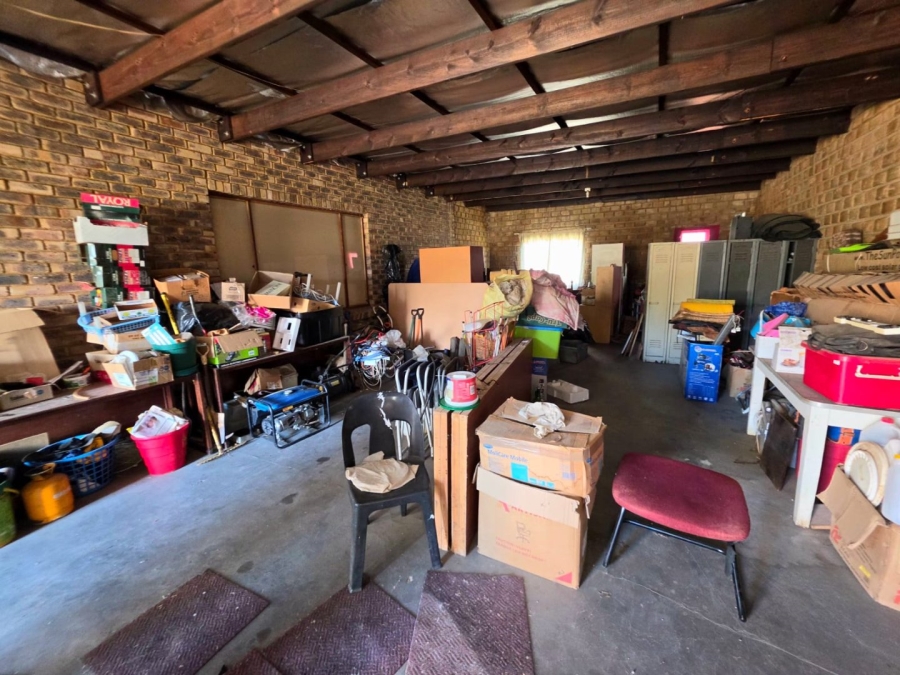 Commercial Property for Sale in Kromdraai Gauteng