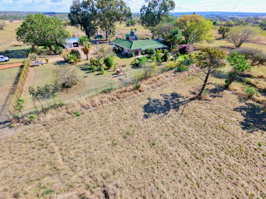 Commercial Property for Sale in Kromdraai Gauteng