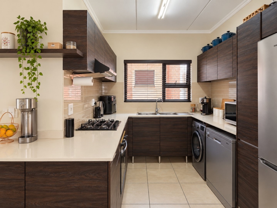 3 Bedroom Property for Sale in Greenstone Hill Gauteng