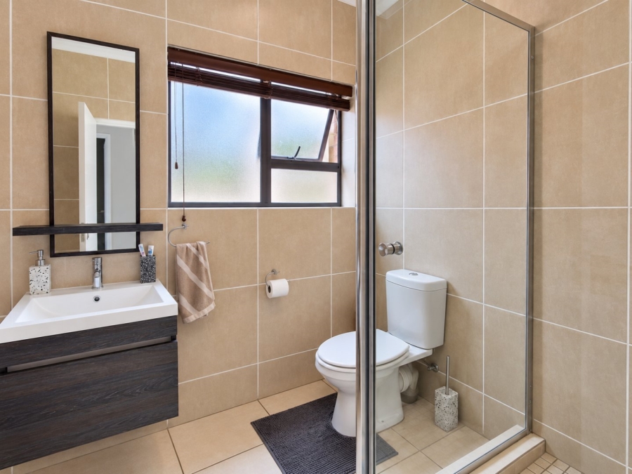 3 Bedroom Property for Sale in Greenstone Hill Gauteng