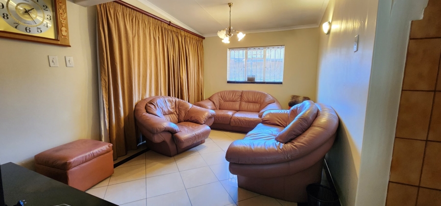 4 Bedroom Property for Sale in Laudium Gauteng