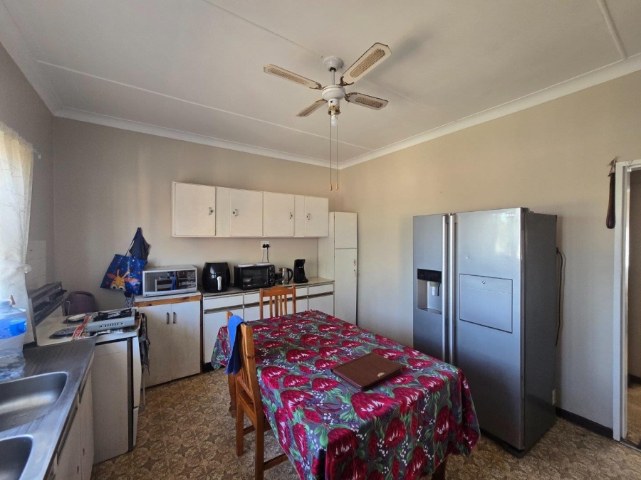 3 Bedroom Property for Sale in Mountain View Gauteng