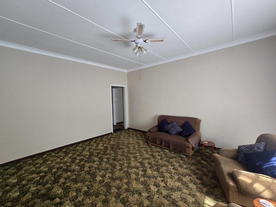 3 Bedroom Property for Sale in Mountain View Gauteng
