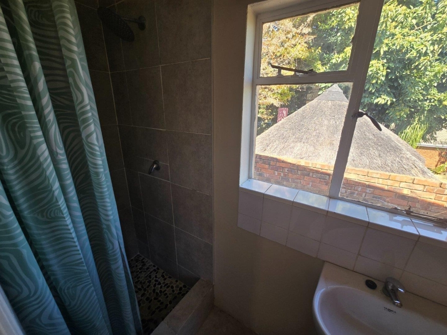 3 Bedroom Property for Sale in Mountain View Gauteng