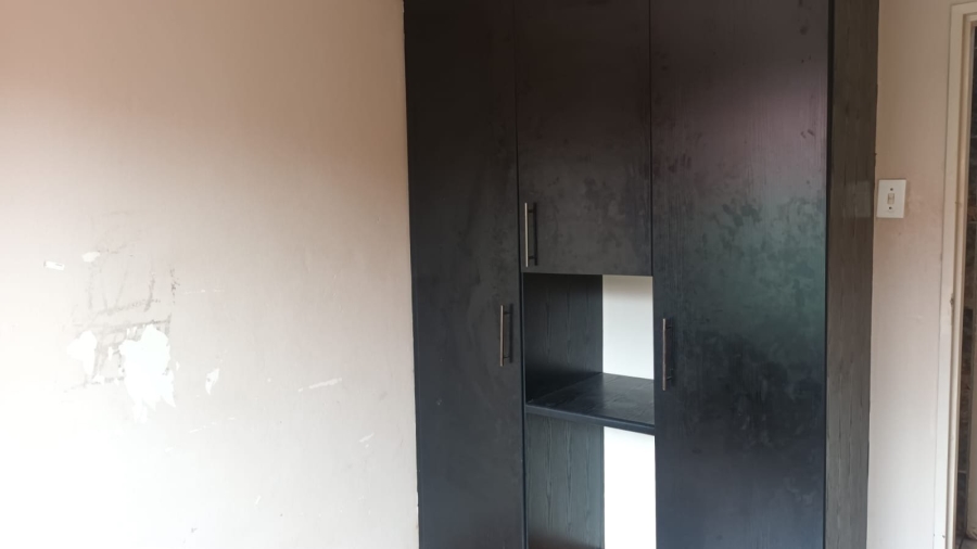 4 Bedroom Property for Sale in Vosloorus Gauteng