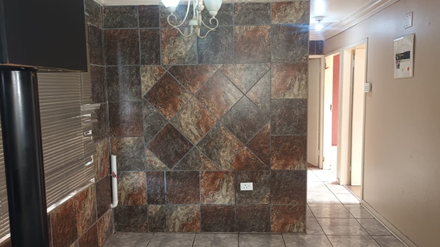 4 Bedroom Property for Sale in Vosloorus Gauteng