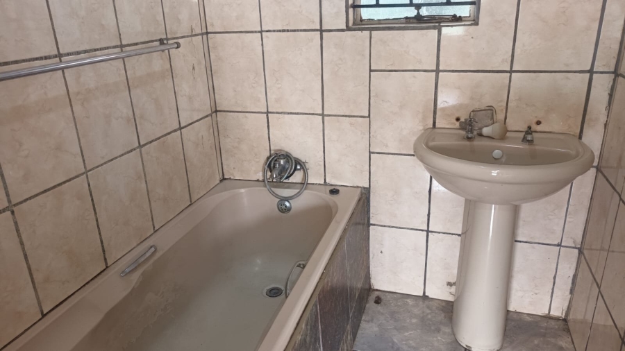 4 Bedroom Property for Sale in Vosloorus Gauteng