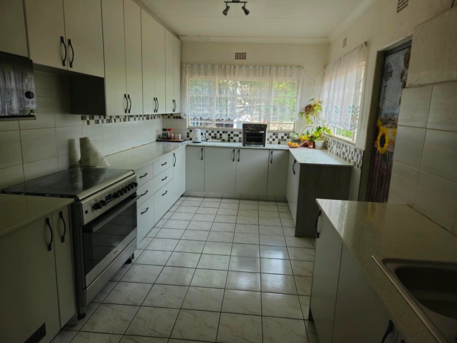 4 Bedroom Property for Sale in Primrose East Gauteng