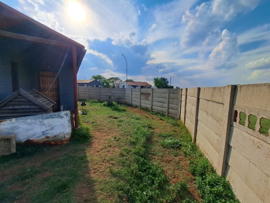 3 Bedroom Property for Sale in Alrapark Gauteng