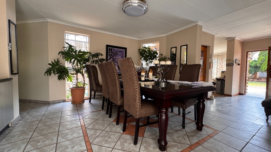 4 Bedroom Property for Sale in Three Rivers East Gauteng