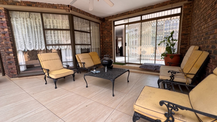 4 Bedroom Property for Sale in Three Rivers East Gauteng