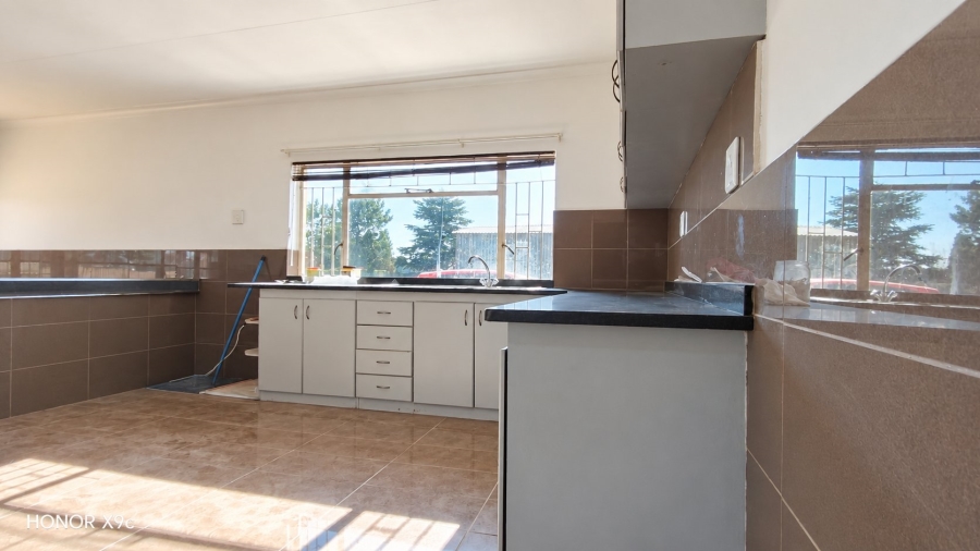 Commercial Property for Sale in Buyscelia Gauteng