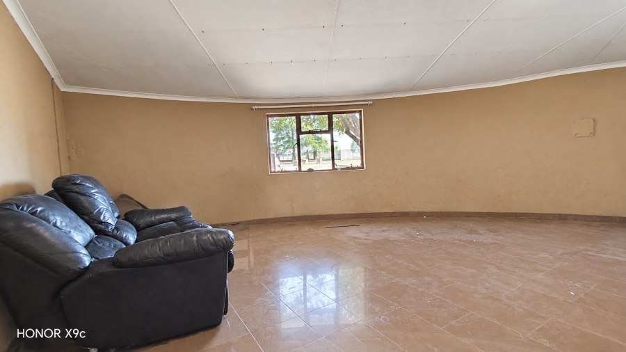 Commercial Property for Sale in Buyscelia Gauteng