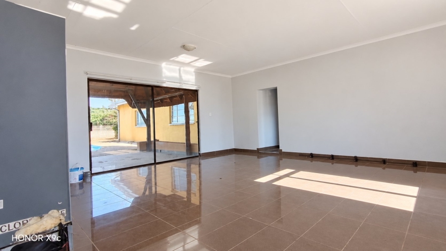 Commercial Property for Sale in Buyscelia Gauteng