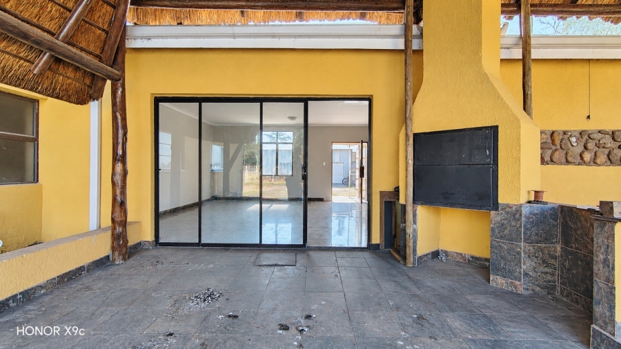 Commercial Property for Sale in Buyscelia Gauteng