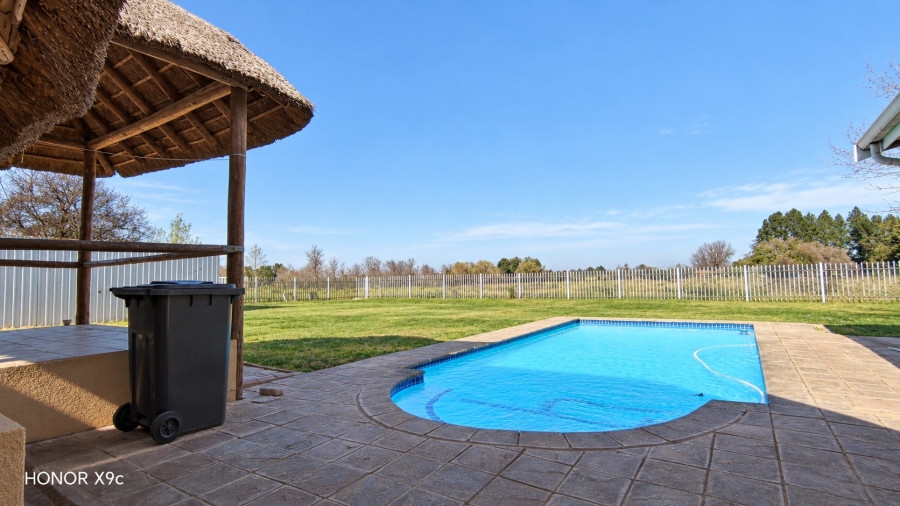 Commercial Property for Sale in Buyscelia Gauteng