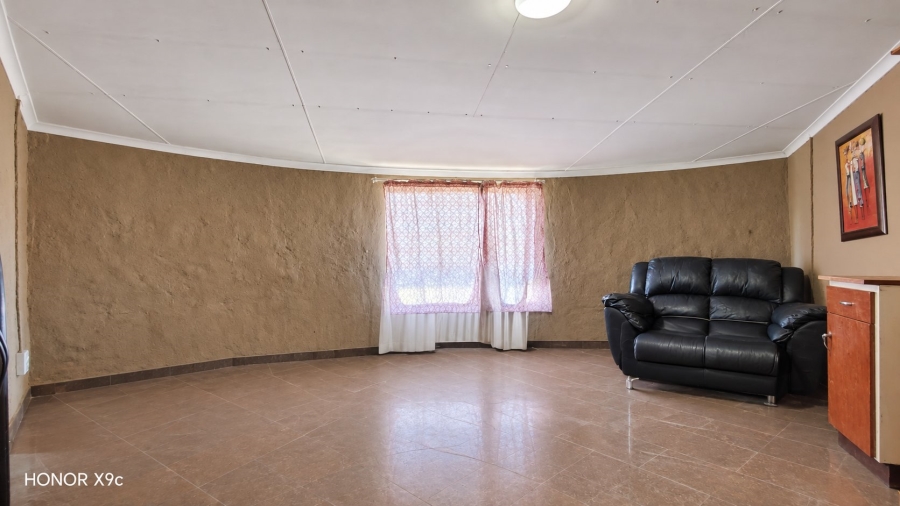 Commercial Property for Sale in Buyscelia Gauteng