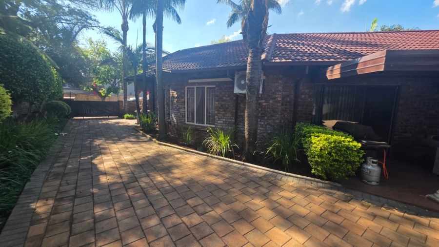4 Bedroom Property for Sale in Doornpoort Gauteng