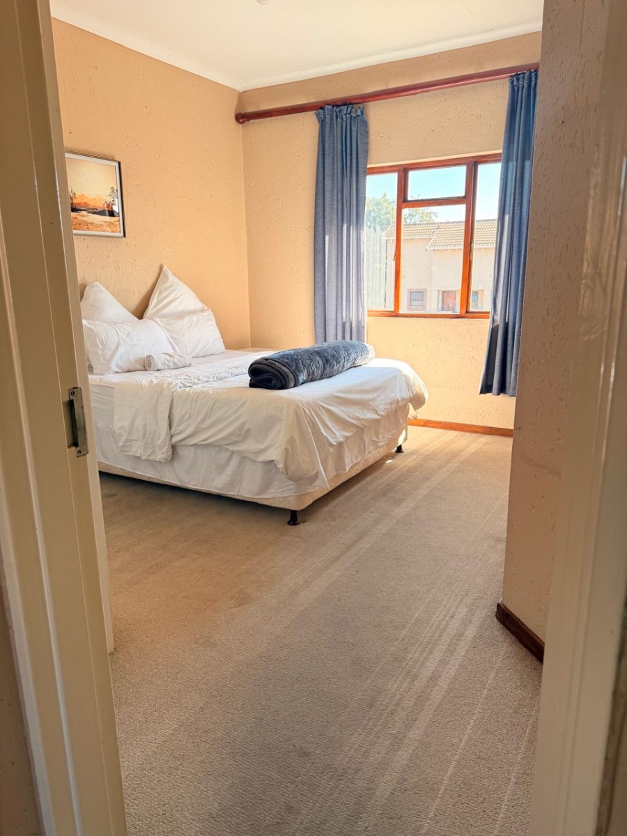 2 Bedroom Property for Sale in Paulshof Gauteng