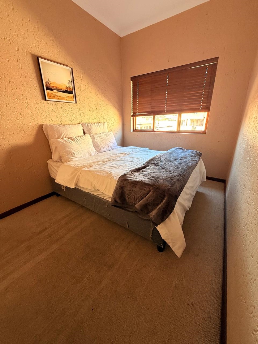 2 Bedroom Property for Sale in Paulshof Gauteng