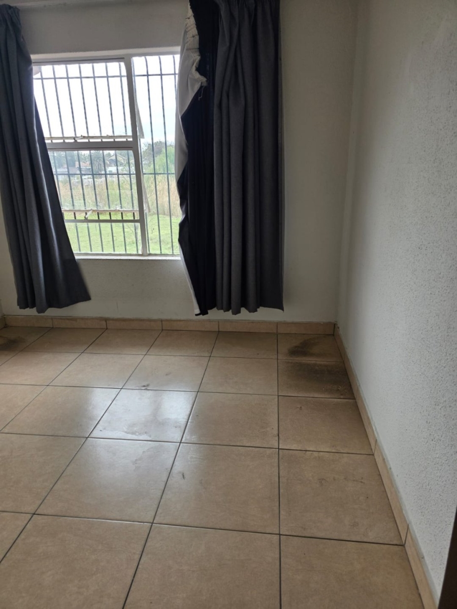 3 Bedroom Property for Sale in Illiondale Gauteng