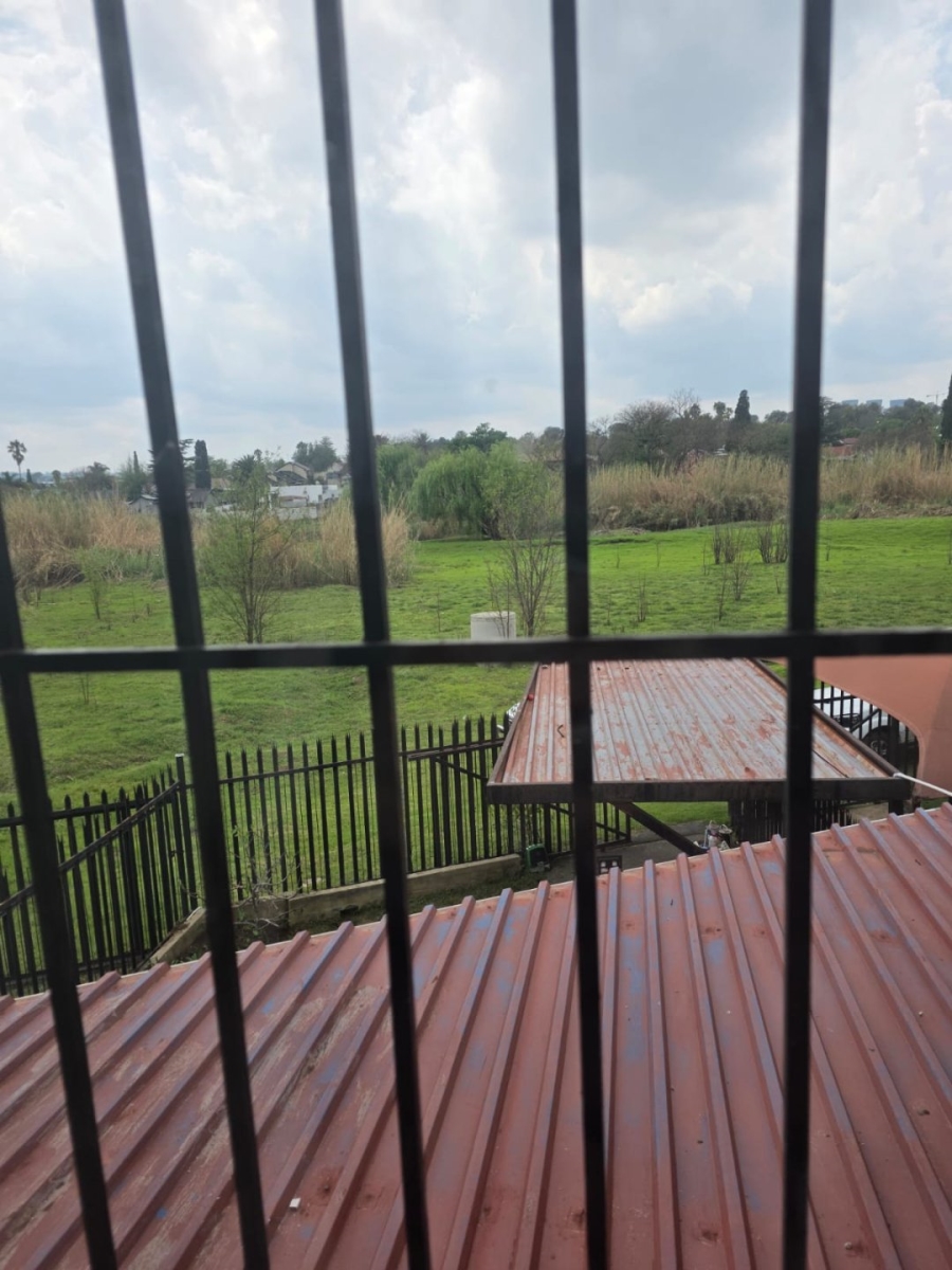 3 Bedroom Property for Sale in Illiondale Gauteng