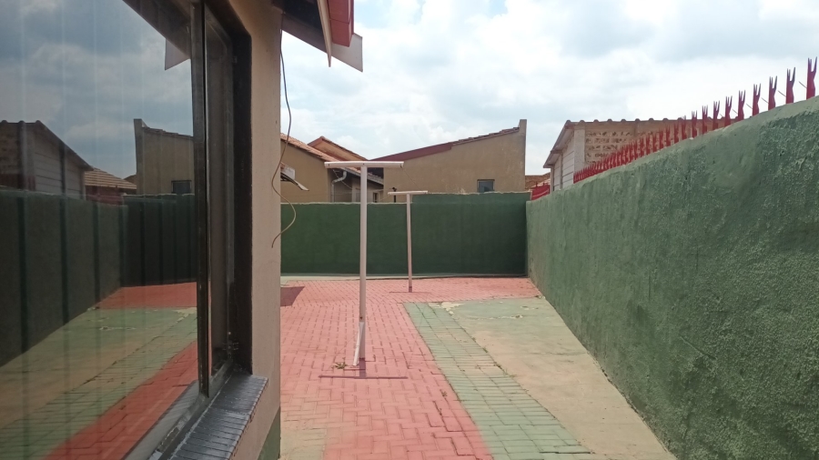 3 Bedroom Property for Sale in Zulu Section Gauteng