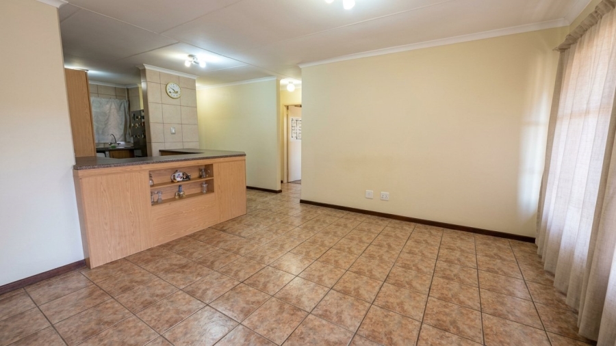 2 Bedroom Property for Sale in Doornpoort Gauteng