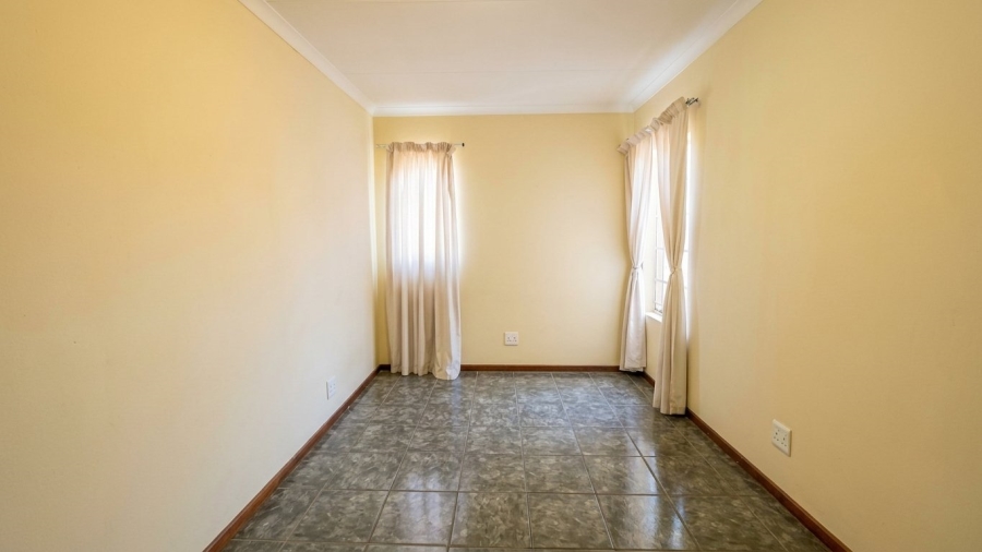 2 Bedroom Property for Sale in Doornpoort Gauteng