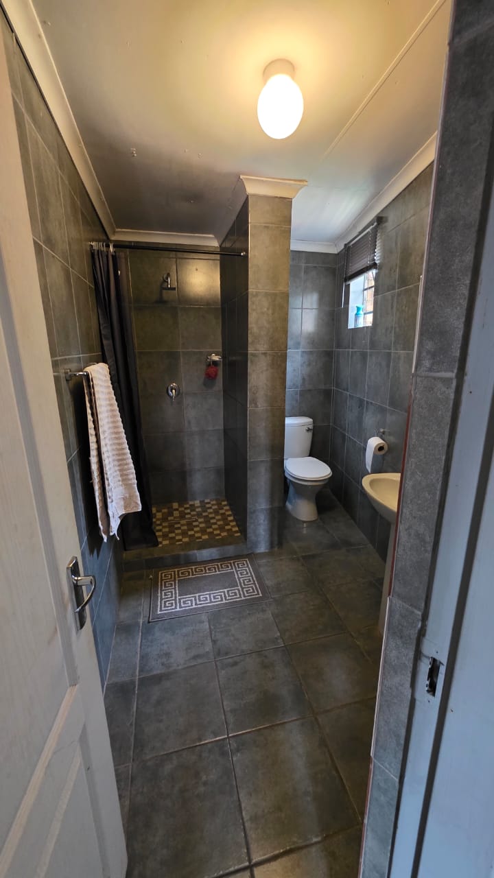 5 Bedroom Property for Sale in Doornpoort Gauteng