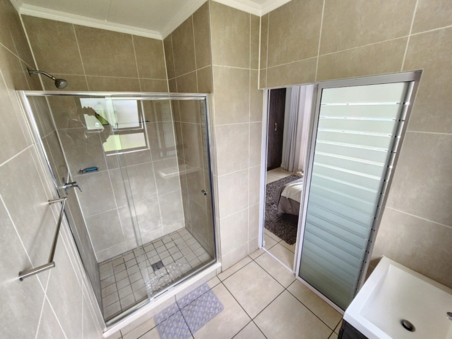 2 Bedroom Property for Sale in Longmeadow Gauteng