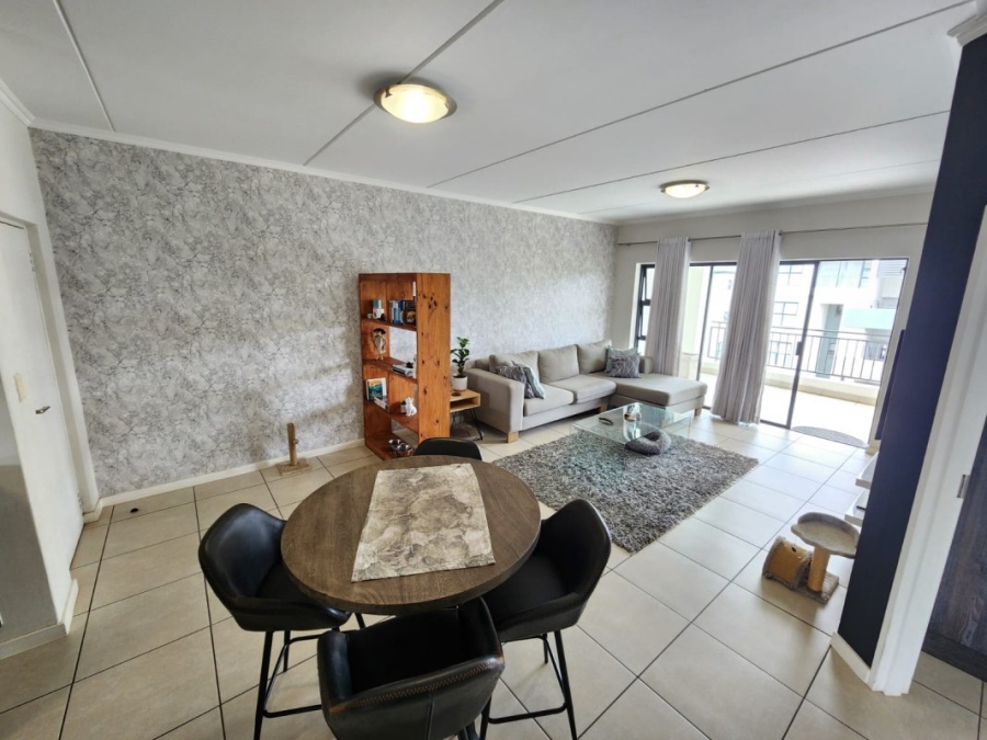 2 Bedroom Property for Sale in Longmeadow Gauteng
