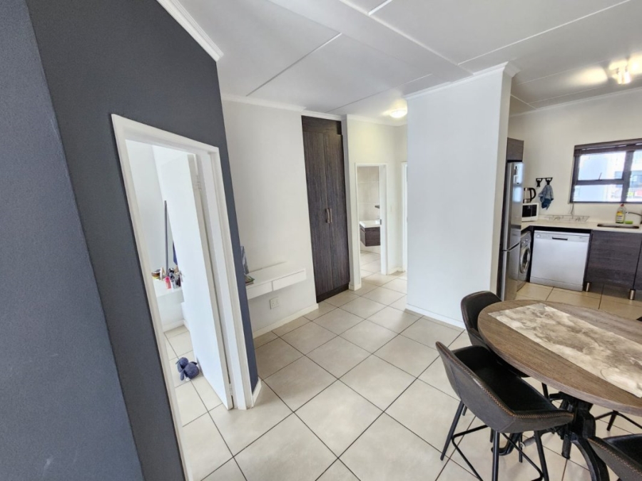 2 Bedroom Property for Sale in Longmeadow Gauteng