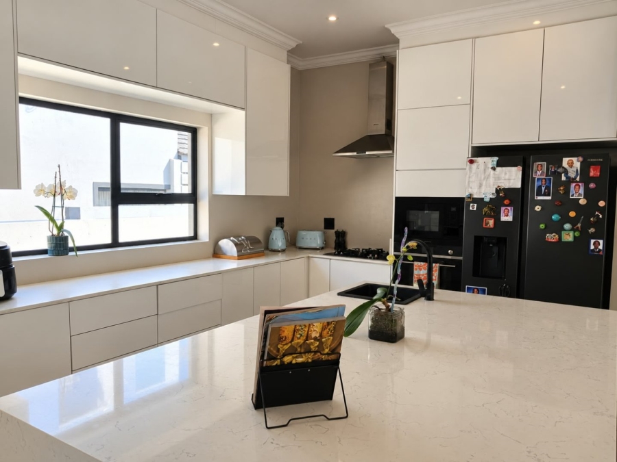 4 Bedroom Property for Sale in Blue Valley Golf Estate Gauteng