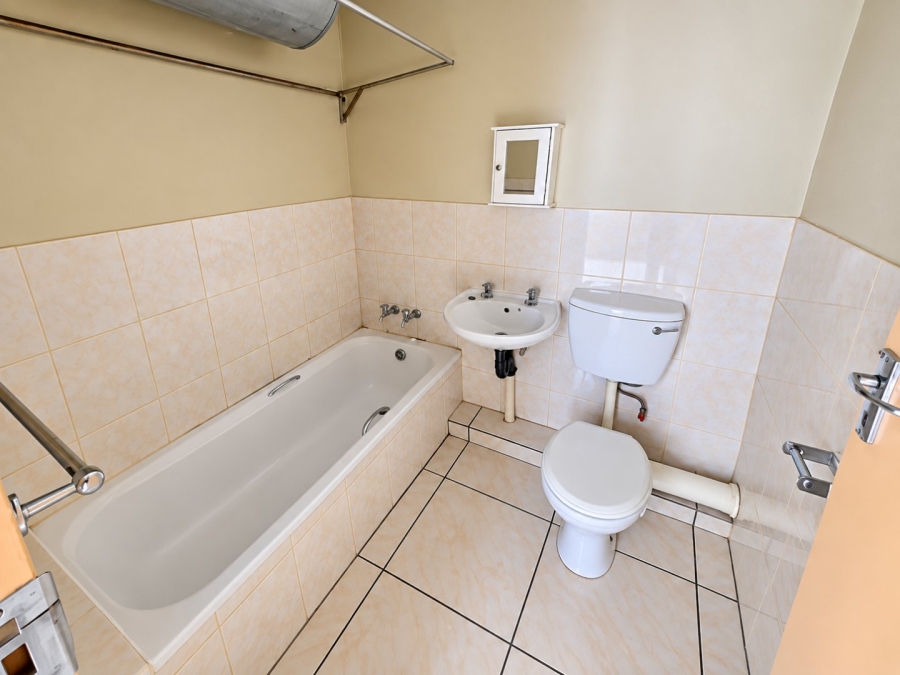 To Let 1 Bedroom Property for Rent in Pretoria Central Gauteng