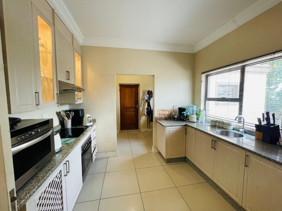 4 Bedroom Property for Sale in Crescent Wood Country Estate Gauteng