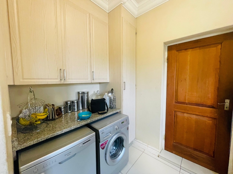 4 Bedroom Property for Sale in Crescent Wood Country Estate Gauteng