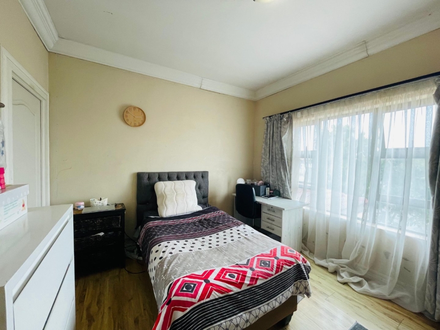 4 Bedroom Property for Sale in Crescent Wood Country Estate Gauteng